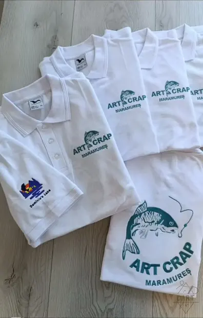 Polo-uri albe brodate Art Crap Maramureș